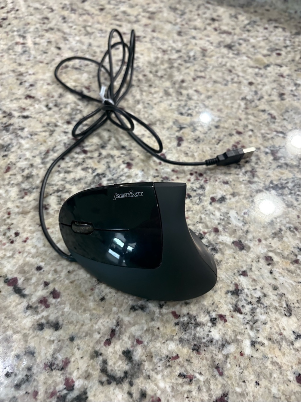 Perixx Wired Ergonomic Mouse Model PERIMICE-513L Good Working Condition